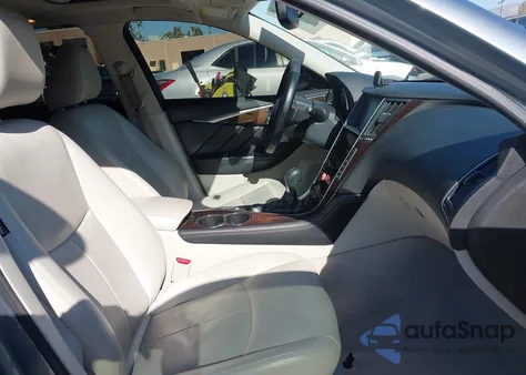 2015 Infiniti Q50 Premium z USA, uszkodzony, nr VIN JN1BV7AR7FM422531